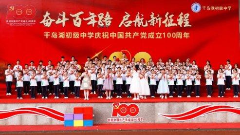 逃离黑与白的房间